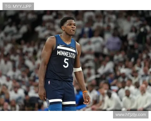 爱德华兹率领森林狼再创佳绩球队磨合渐入佳境冲击新赛季更高目标 爱德华兹率领森林狼再创佳绩球队磨合渐入佳境冲击新赛季更高目标