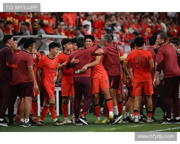 中国足球迎来新机遇 亚洲杯战况激烈 多支球队备战紧张备受期待